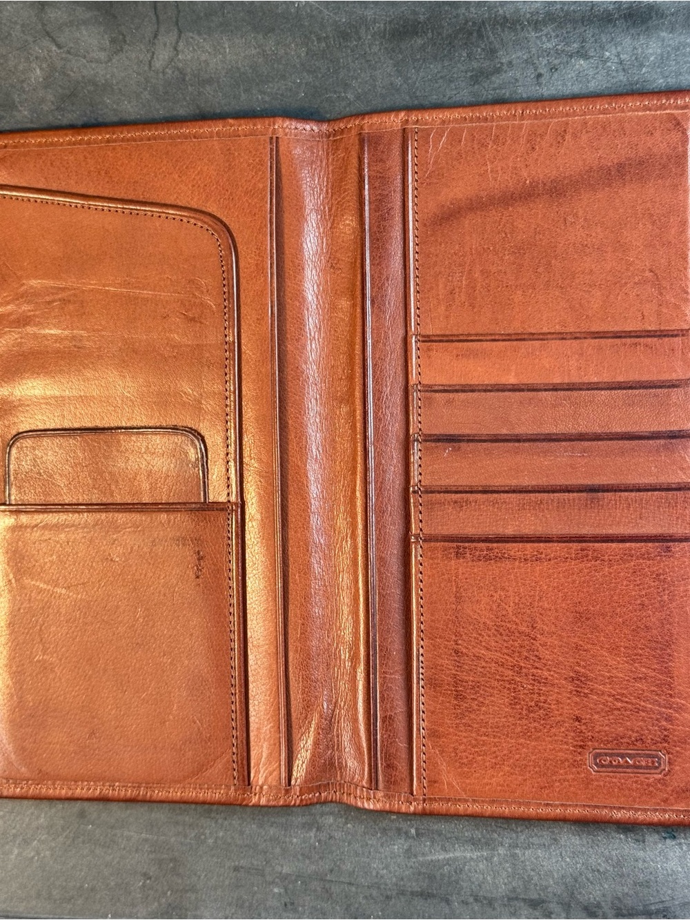 Vintage 1980s COACH Water Buffalo Hide Leather Long Wallet Unisex British Tan - Picture 2 of 9